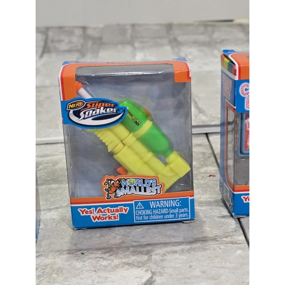 Worlds Smallest‎ Games Toys Monopoly Scrabble Super Soaker Candyland Miniatures